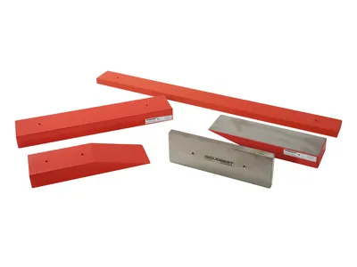 รางแม่เหล็ก (Magnetic Rails) รุ่นกันน้ำ สำหรับติดตั้งใต้สายพานลำเลียงกระป๋องและบรรจุภัณฑ์เหล็ก